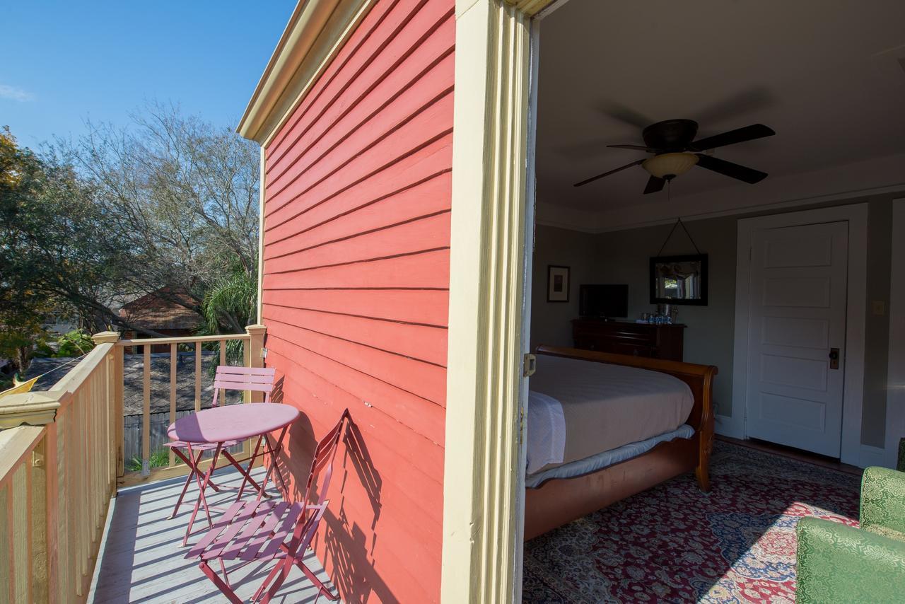 Maison De Macarty Bed & Breakfast New Orleans Exterior photo